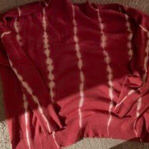 VINCE CAMUTO Red and White Tie Dye Pullover